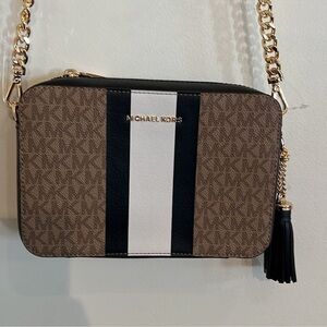 Michael Kors camera bag NWOT